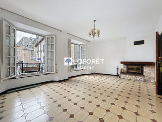  Immeuble � vendre 11 pi�ces 385 m�