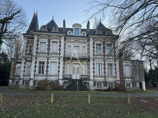  Villa � vendre 15 + pi�ces 550 m�