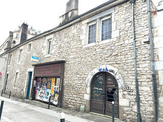  Immeuble � vendre 4 pi�ces 200 m�