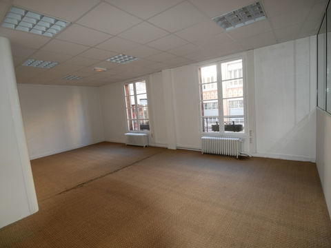 115 m&sup2; de beaux bureaux hyper centre ville EVREUX 913 27000 Evreux