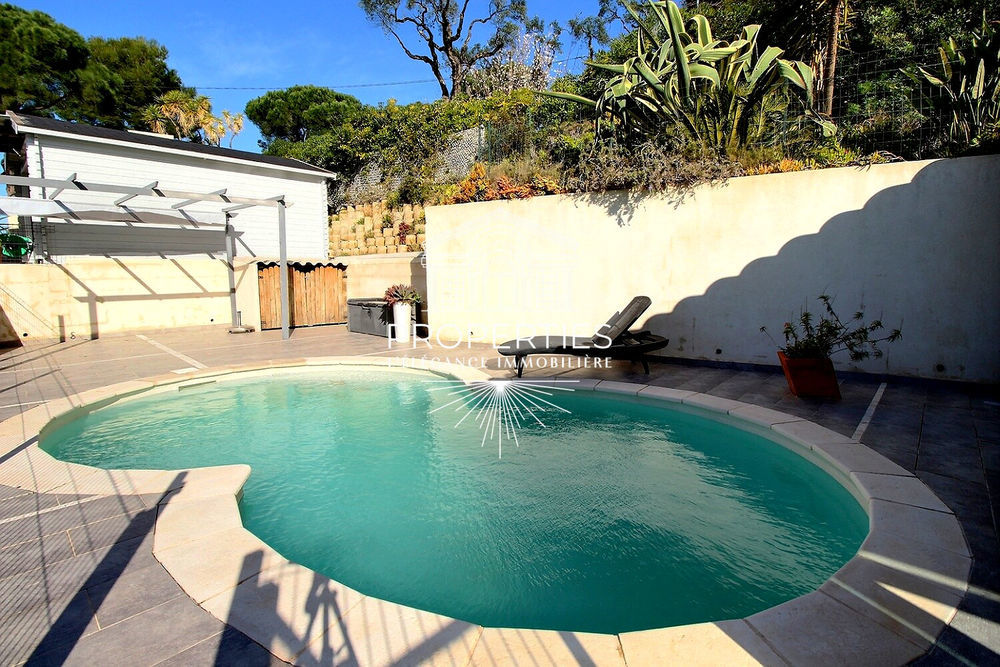 � vendre  Maison Bormes-les-Mimosas (83230)