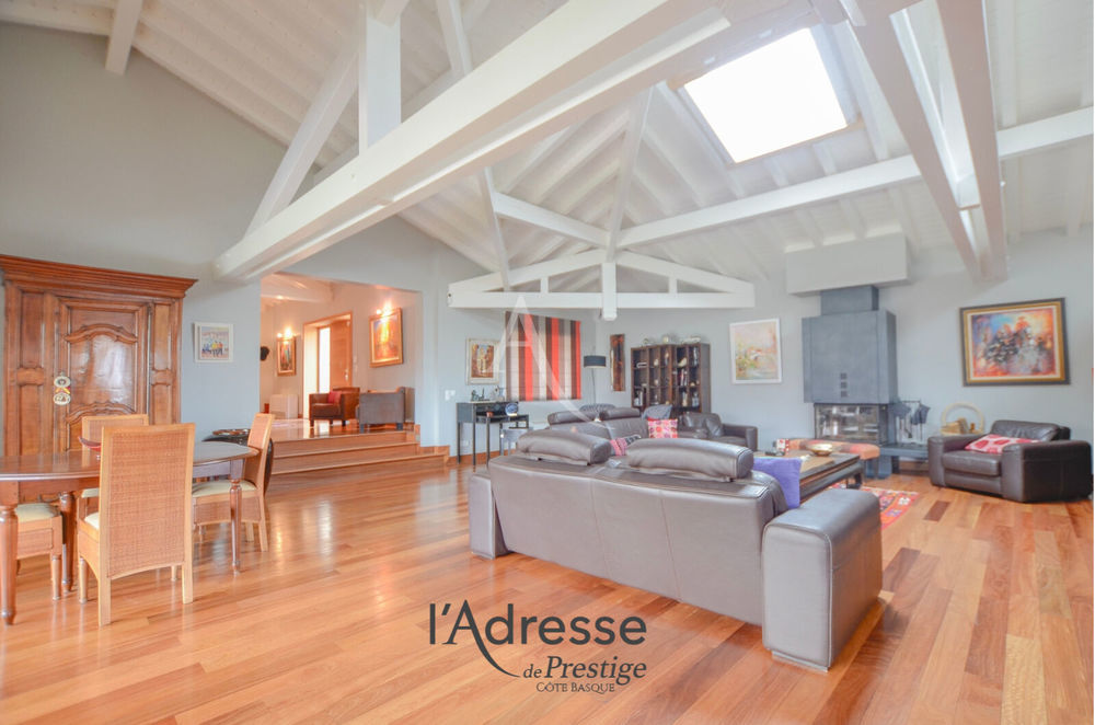 � vendre  Villa Urrugne (64122)