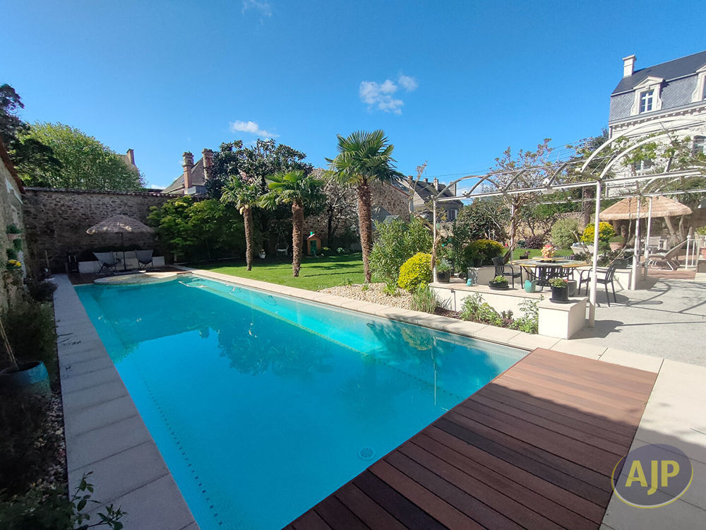 � vendre  Villa La Roche-sur-Yon (85000)