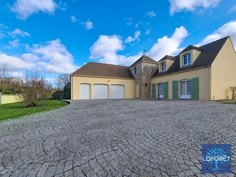   Maison de Caract�re - Quartier Priviligi� Maison - 6 pi�ce(s) - 170 m�