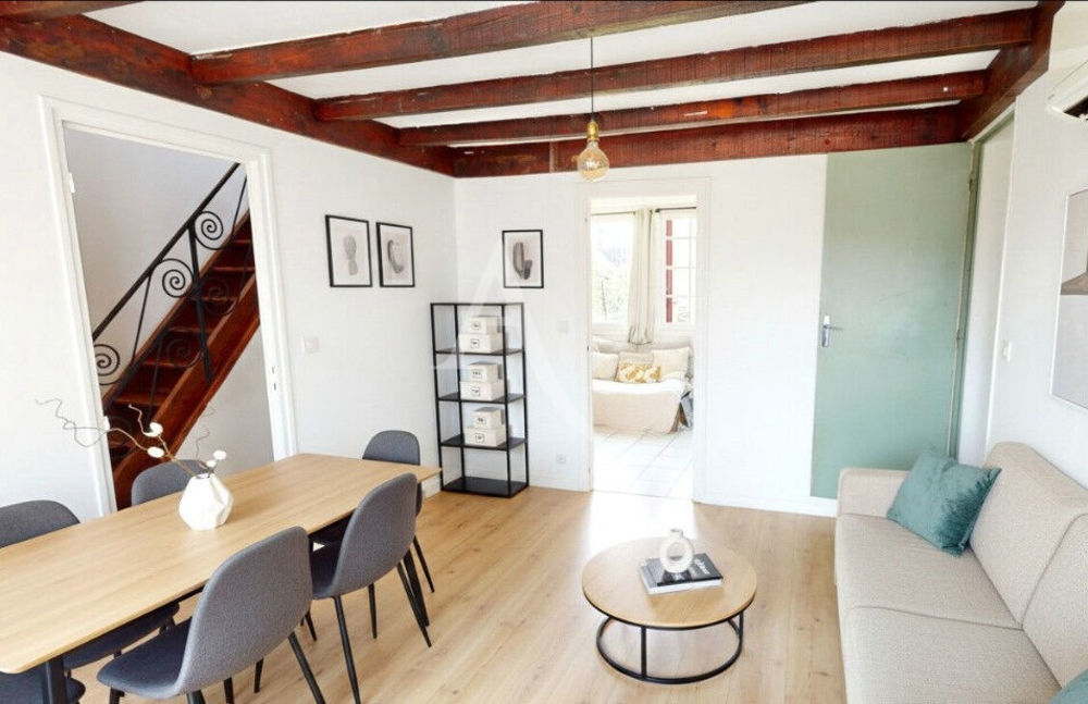 � vendre  Maison Gu�thary (64210)