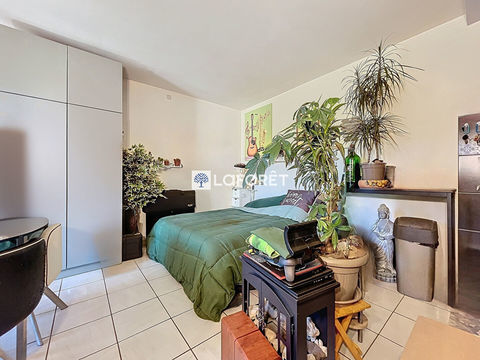   Appartement Laguiole 1 pi�ce(s) 24 m2 Appartement - 1 pi�ce(s) - 25 m�