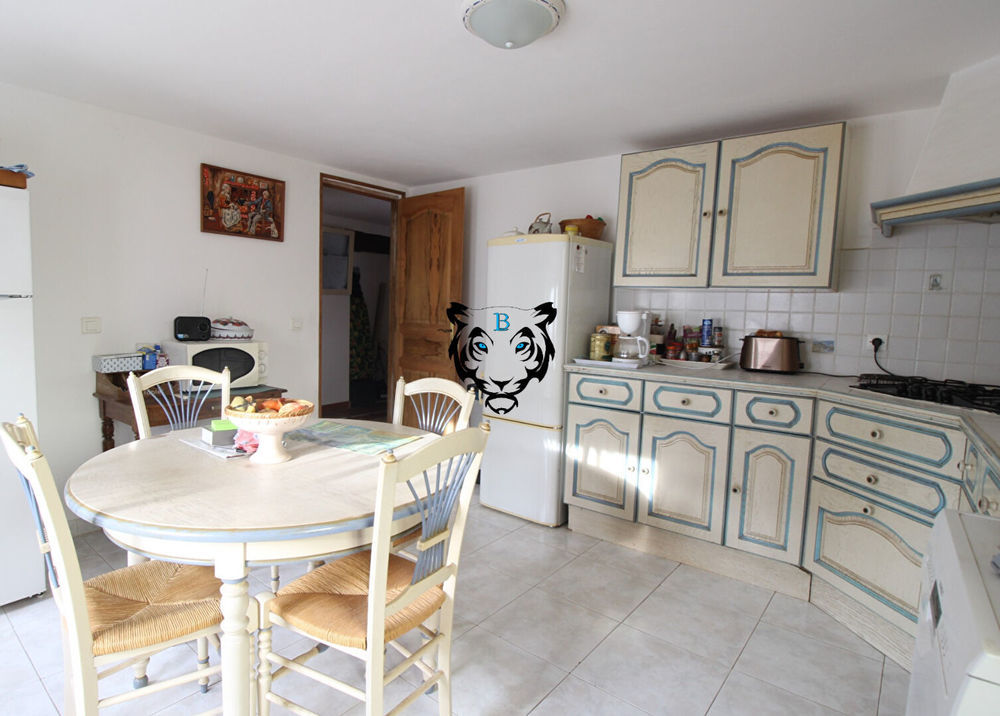 � vendre  Maison Saint-Paul-en-For�t (83440)