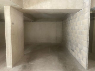  Parking / Garage � louer 