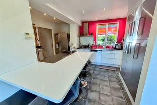  Maison � vendre 9 pi�ces 214 m�