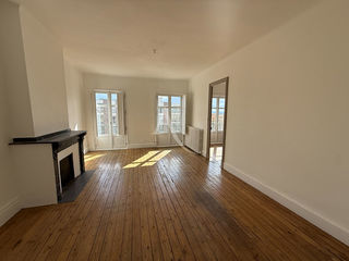  Appartement � louer 4 pi�ces 121 m�