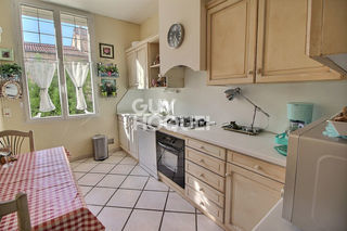  Maison � vendre 9 pi�ces 350 m�