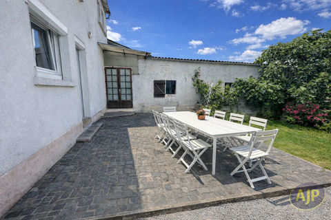   Maison de ville + d�pendances Maison - 6 pi�ce(s) - 110 m�