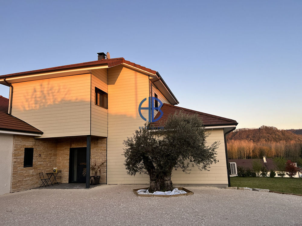 � vendre  Villa Saint-Genix-sur-Guiers (73240)