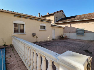  Maison � vendre 10 pi�ces 299 m�