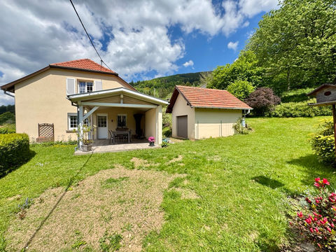   Vue imprenable et cadre exceptionnel - Maison 130 m� sur 17,77 ares - � 5 minutes de Schirmeck Maison - 5 pi�ce(s) - 130 m�