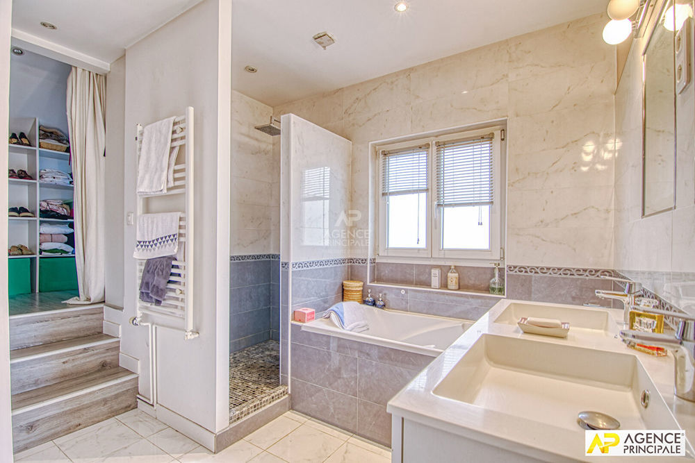 � vendre  Maison Versailles (78000)