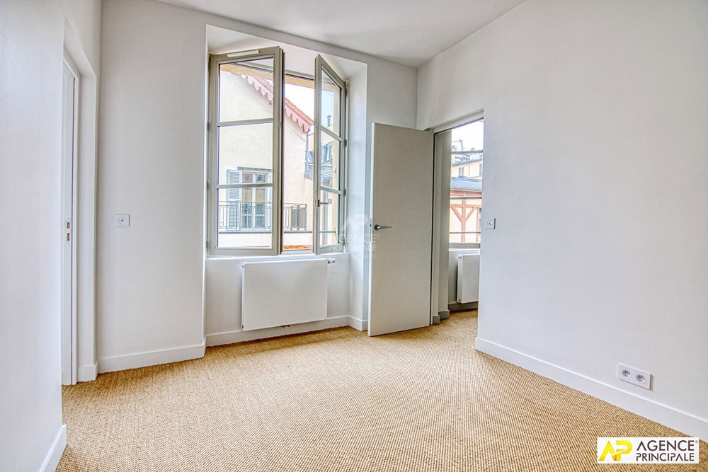 � vendre  Maison Versailles (78000)