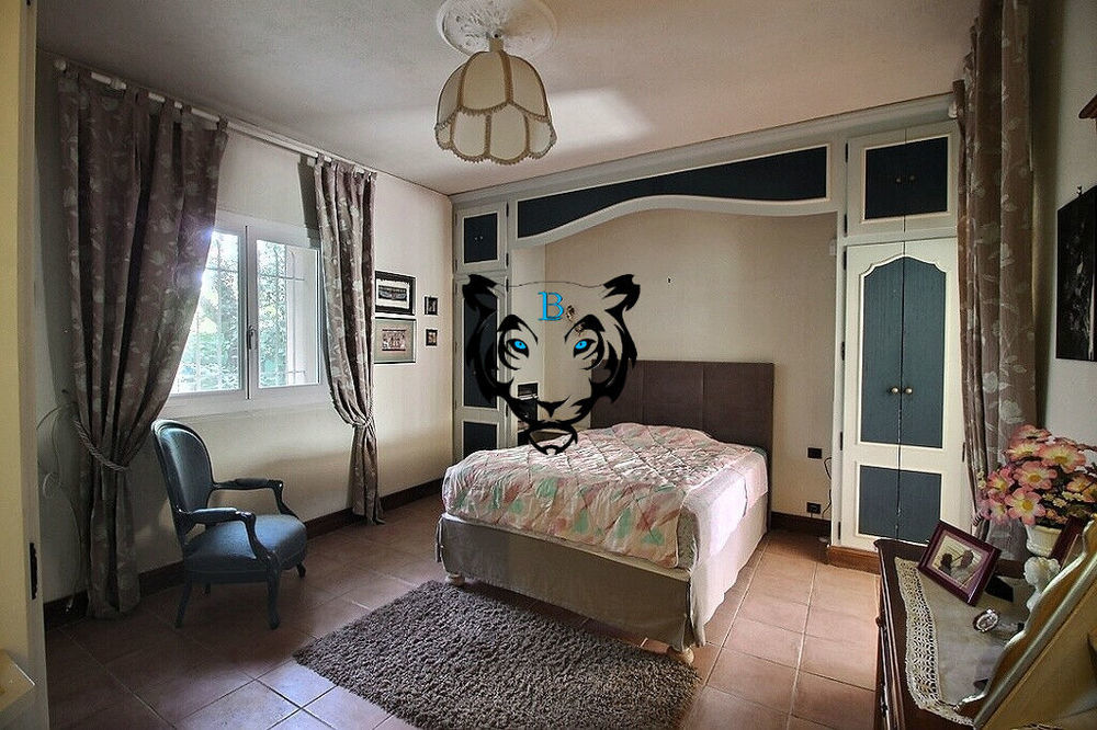 � vendre  Maison Roquebrune-sur-Argens (83520)