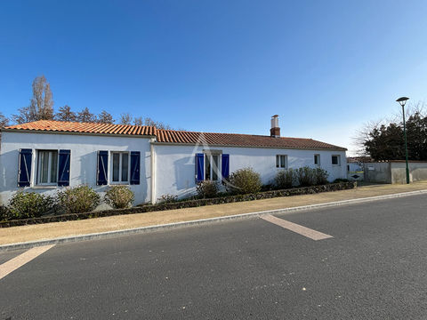   Maison LES ACHARDS 6 pi�ces - 3 chambres Maison - 6 pi�ce(s) - 120 m�