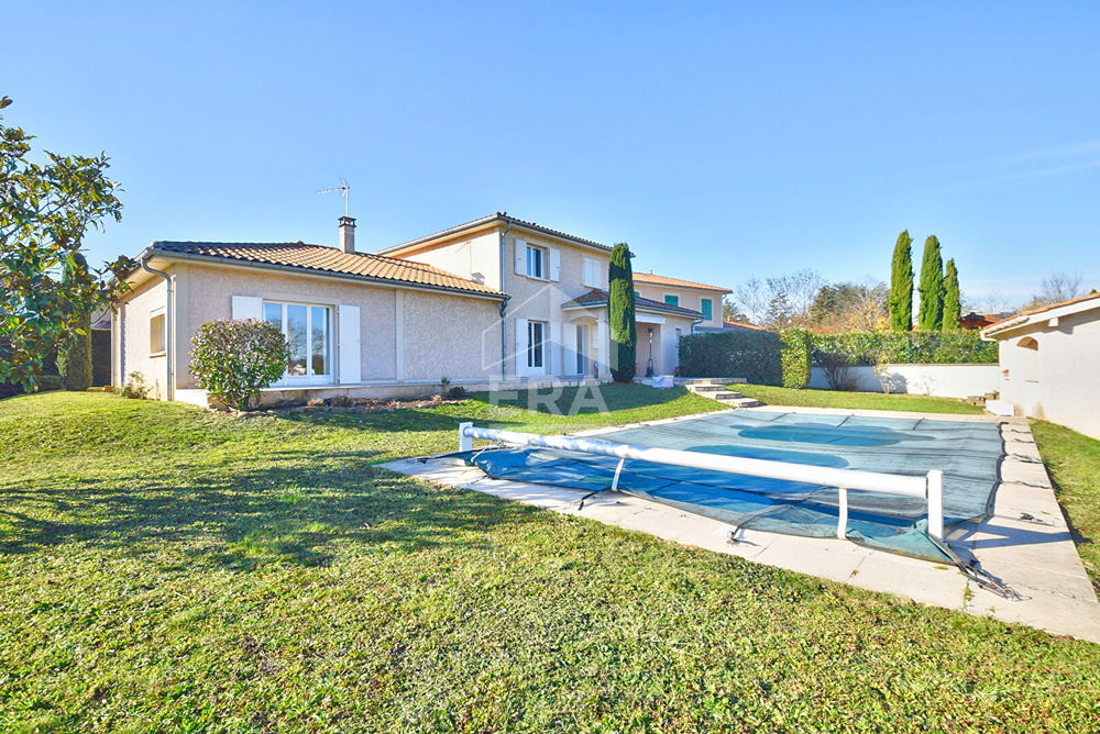 � vendre  Maison Dommartin (69380)