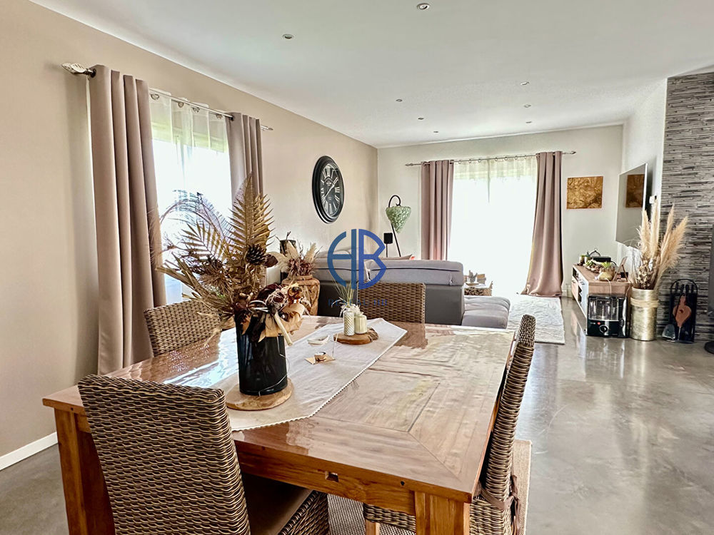 � vendre  Maison Vias (34450)