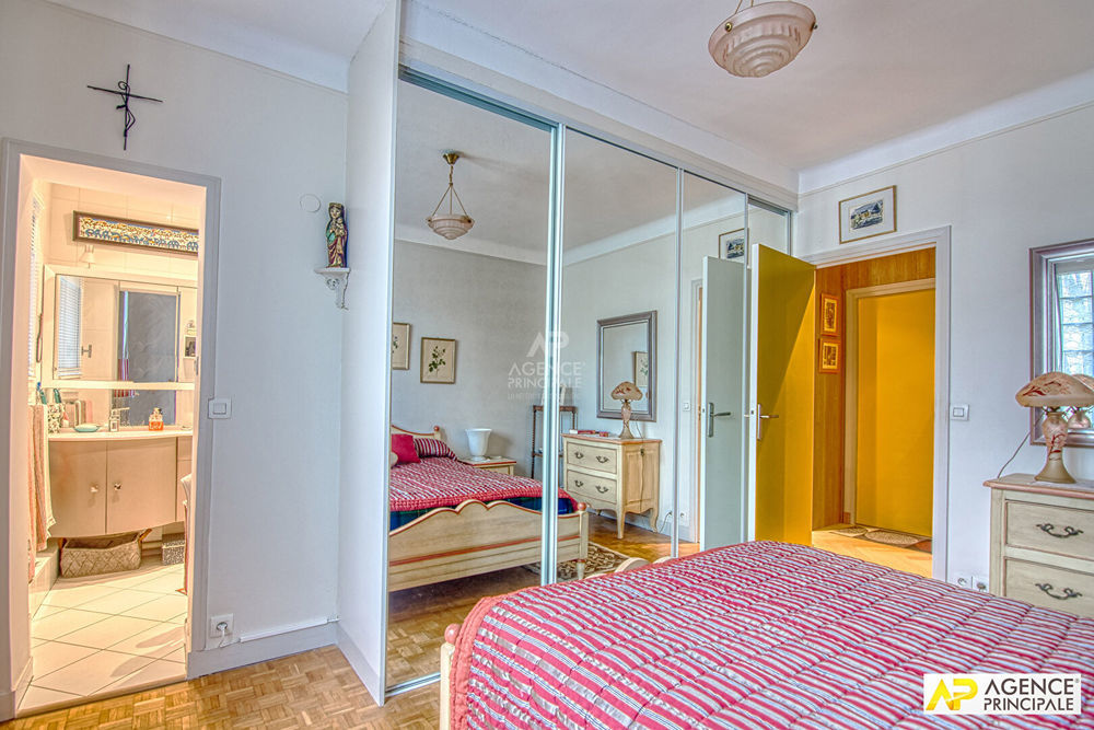 � vendre  Appartement Versailles (78000)