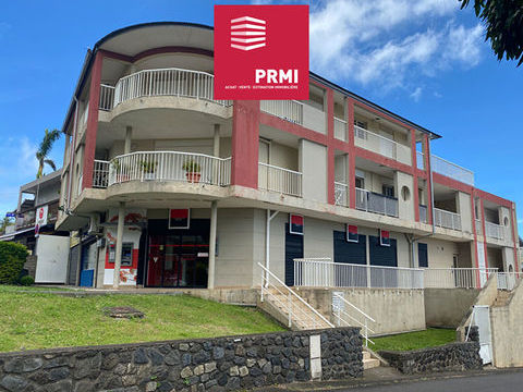 Local commercial  de 116 m2 au coeur du village dynamique de la Montagne 325000 97417 La montagne