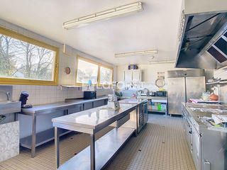  Immeuble � vendre 15 + pi�ces 569 m�