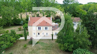  Villa � vendre 13 pi�ces 280 m�
