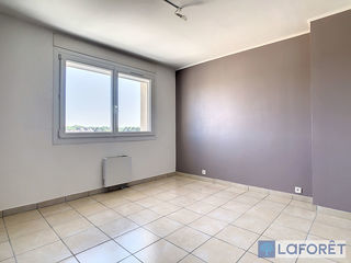  Appartement � louer 4 pi�ces 76 m�