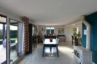  Maison � vendre 4 pi�ces 150 m�