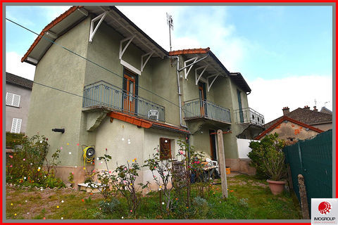   � Montaigu�t-en-Forez, agr�able maison de village avec  d�pendance et un terrain arbor�. Maison - 4 pi�ce(s) - 73 m�
