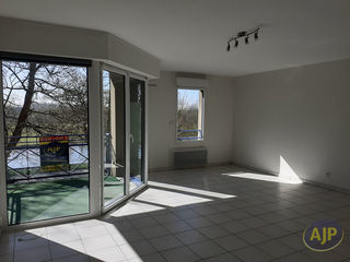  Appartement � louer 4 pi�ces 78 m�