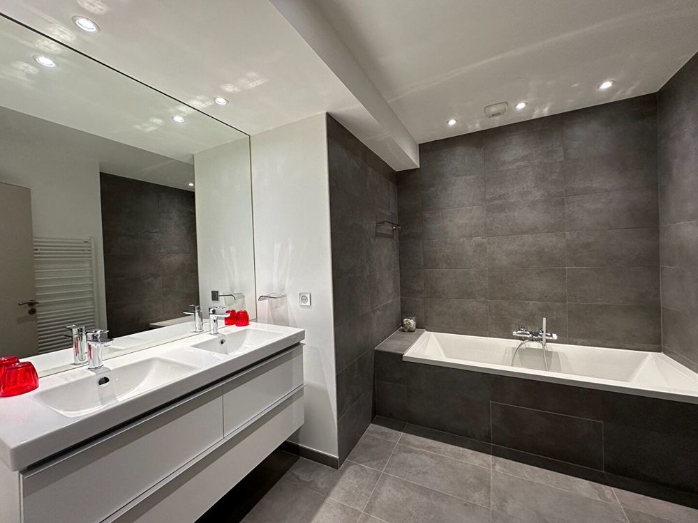 � vendre  Maison Mont�limar (26200)