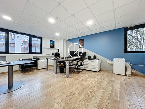 &Agrave; deux pas du Parc de la T&ecirc;te d'Or  - Id&eacute;al professions lib&eacute;rales, m&eacute;dicales, param&eacute;dicales ou tertiaires - Bureau de 270 m2 840000 69100 Villeurbanne