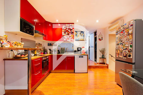   Coup de coeur dans le 2�me - T3 authentique et atypique, esprit maison, avec terrasse de 24 m2 Appartement - 3 pi�ce(s) - 64 m�