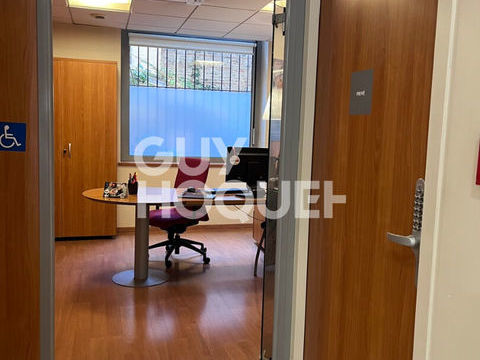 Local commercial Grenade 53 m2 883 31330 Grenade