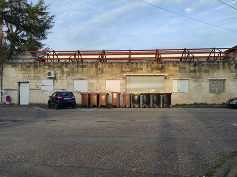 Entrep&ocirc;t / local industriel Coutras  parcelles 1060 m&sup2; 275000 33230 Coutras