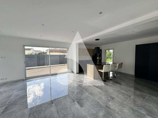  Maison 5 pi�ces 145 m� Neufchateau