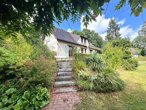   � VENDRE ! Maison familiale sur sous-sol total ? terrain clos et arbor� de 2 200 m� Maison - 5 pi�ce(s) - 137 m�