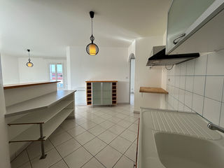  Appartement � louer 4 pi�ces 92 m� Jonzac