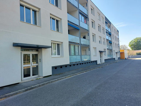   APPARTEMENT T3 RENOVE AVEC BALCON, CAVE ET PLACE PARKING BOURG LES VALENCE FACE ECRIN DE VERDURE Appartement - 3 pi�ce(s) - 66 m�