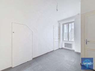  Immeuble � vendre 9 pi�ces 132 m�