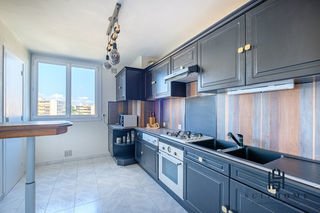  Appartement � vendre 5 pi�ces 82 m�