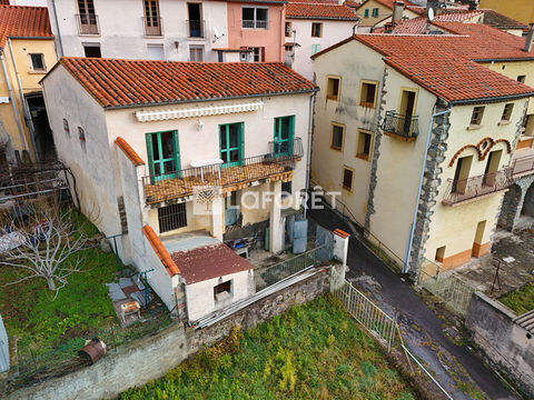   2 Maisons 240m� + 58m� - Serralongue Appartement - 8 pi�ce(s) - 298 m�