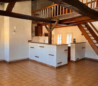  Appartement � louer 3 pi�ces 77 m�