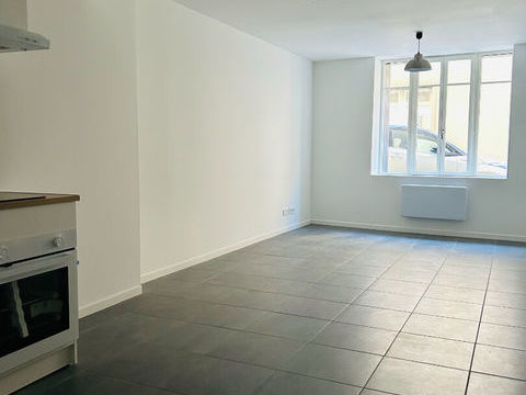   Appartement T3 rez-de-chauss�e Appartement - 3 pi�ce(s) - 62 m�