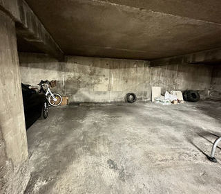  Parking / Garage � louer 1 pi�ce 