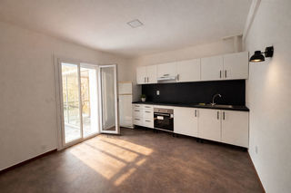  Immeuble � vendre 10 pi�ces 274 m�