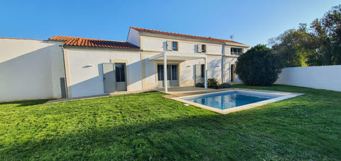   Maison Saint-Laurent-de-la-Pr�e 6 pi�ce(s), 162 m2 avec piscine Maison - 6 pi�ce(s) - 162 m�